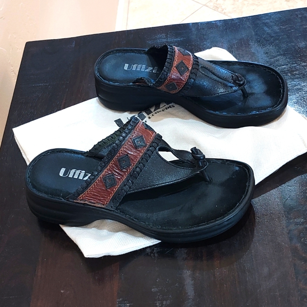 Uffizi All Leather Sandals - Picture 2 of 5